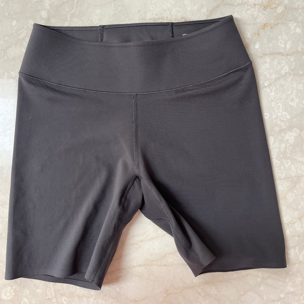 Uniqlo Airism bike shorts